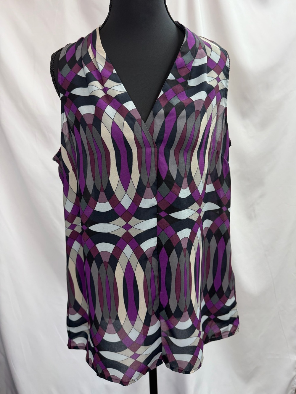 Banana Republic Purple Geometric Mod Print Sleeveless Blouse V-Neck Tank